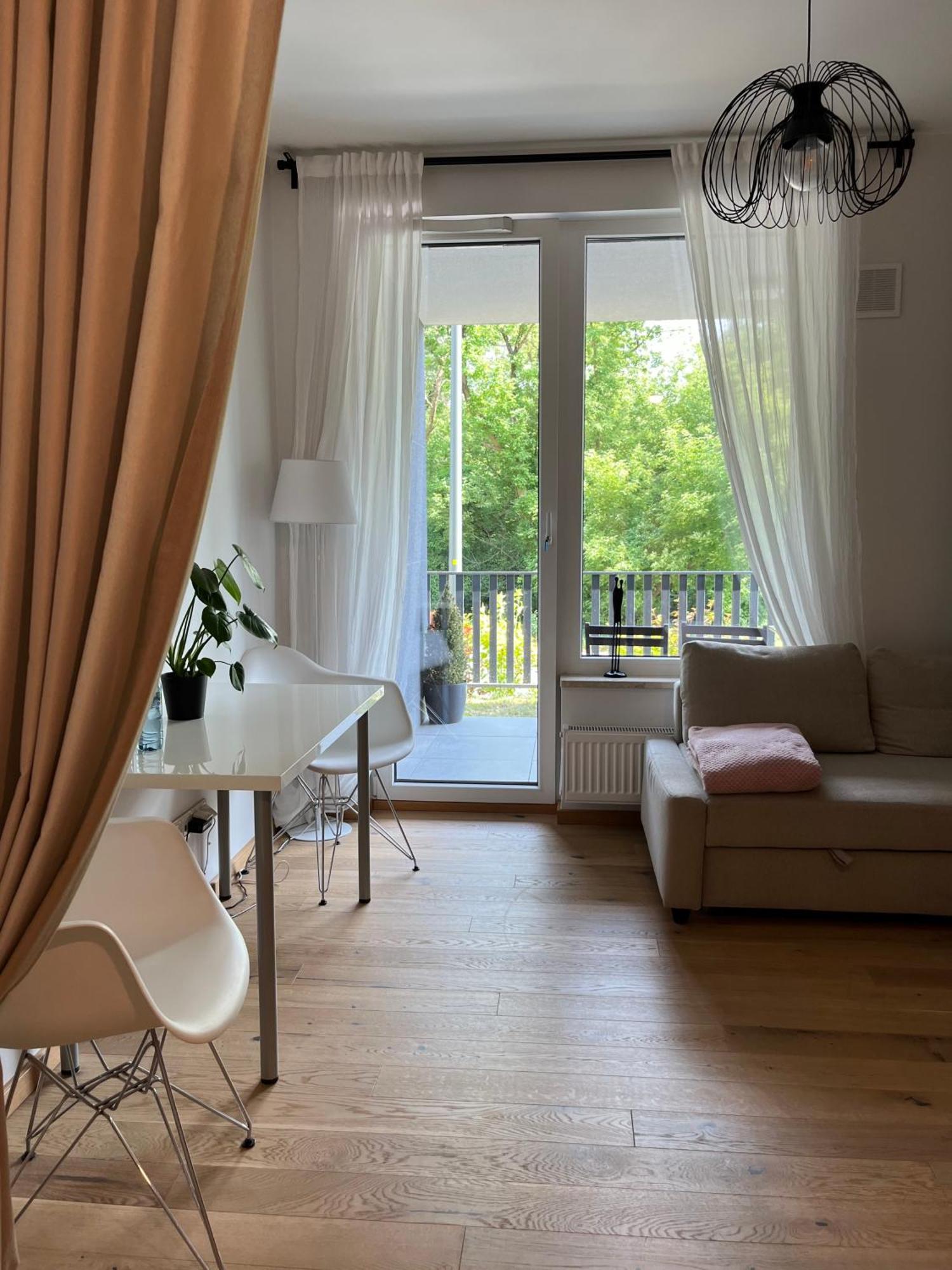 Apartament Golden Rose Metro & Park Warszawa